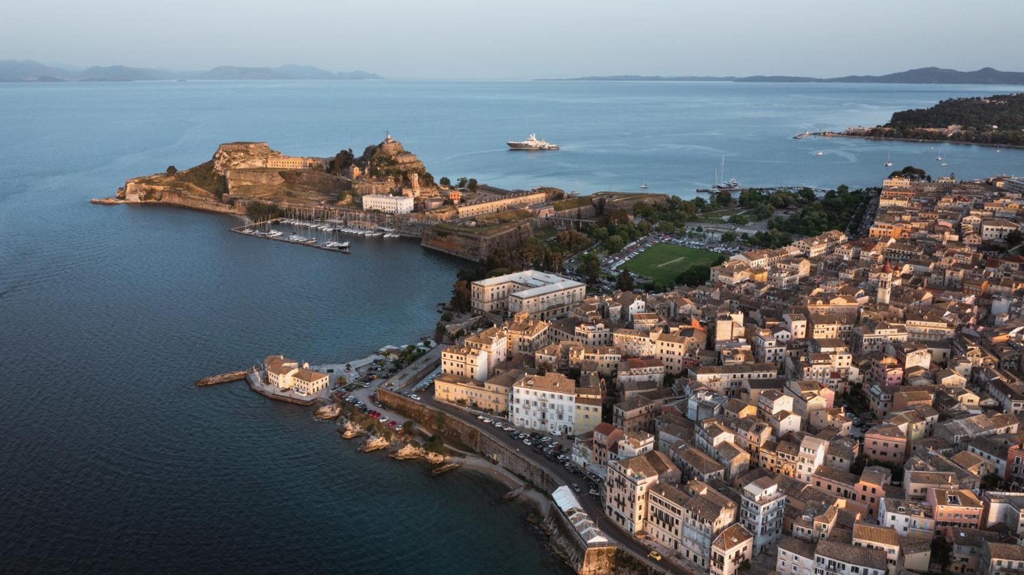 Saint'S Alley Suite Corfu  ภายนอก รูปภาพ